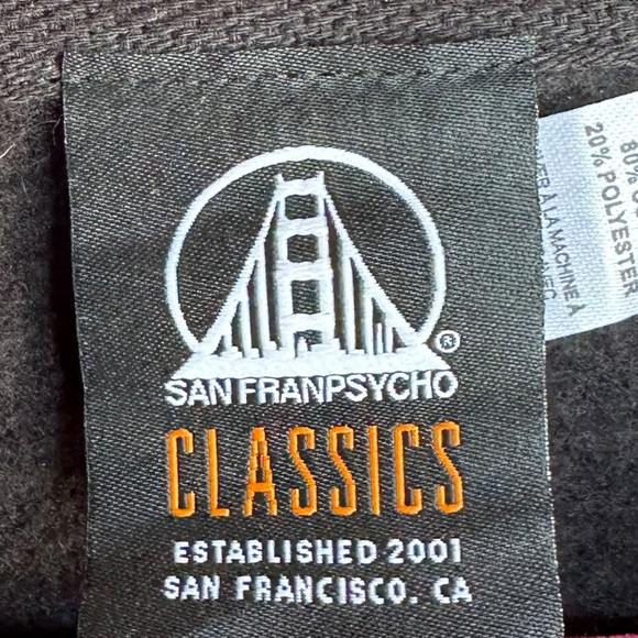 I ❤️ SF Crop Hoodie - Picture 3 of 4